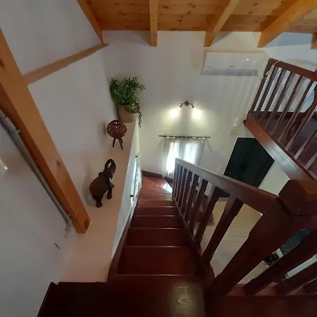 Cozy House In Village Mikros Gialos